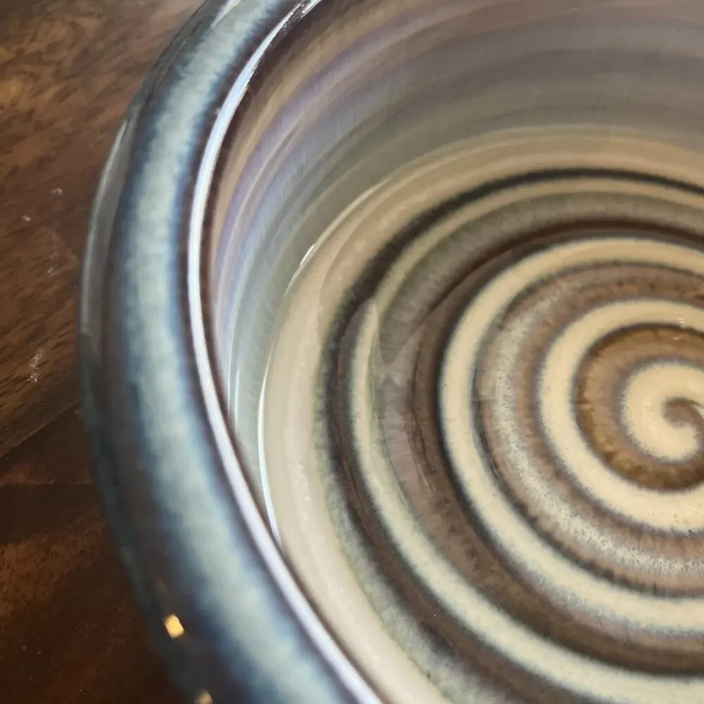 Vintage Bill Campbell Spirals Serving Bowl, 8 Inches In Diameter